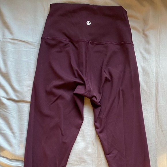 Assorted Lululemon Clothing- perfect condition - Picture 3 of 9